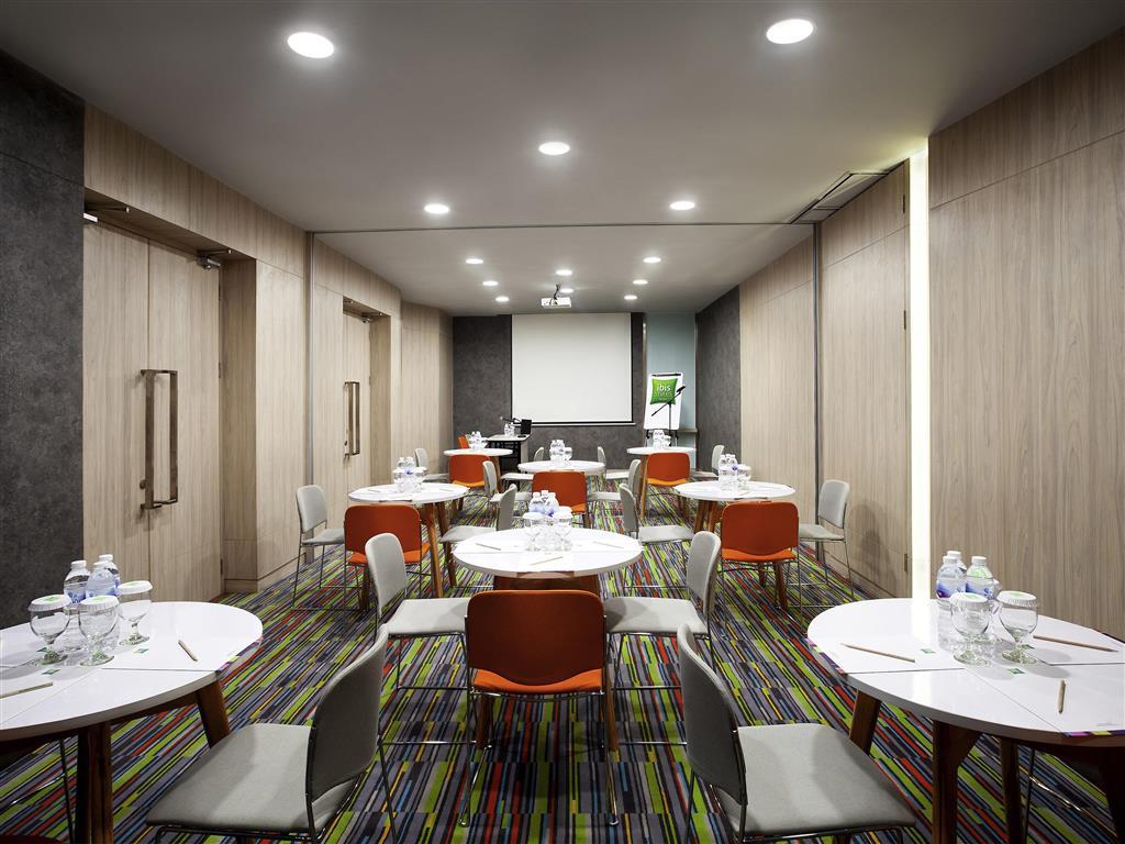 Ibis Styles Jakarta Sunter Kültér fotó