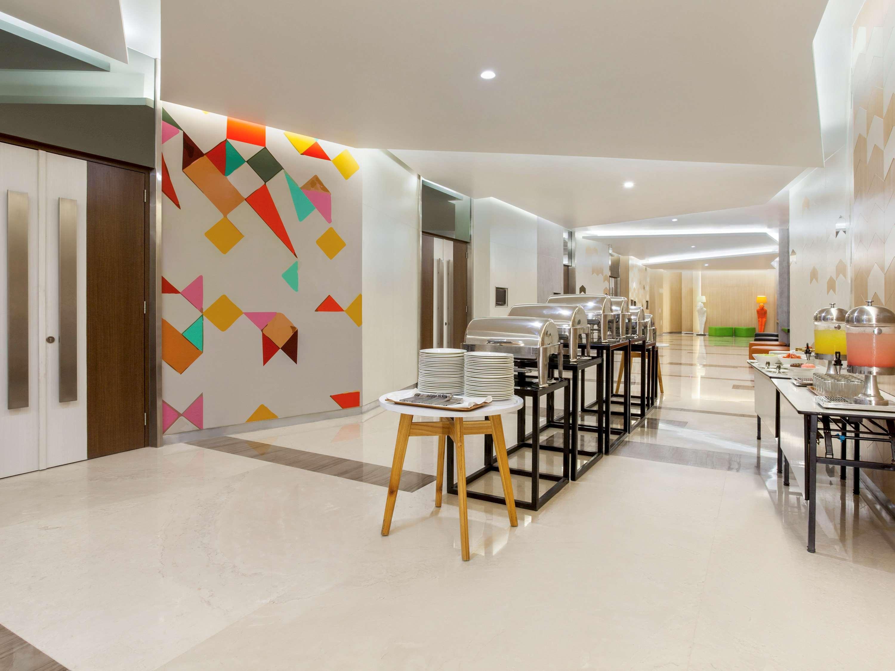 Ibis Styles Jakarta Sunter Kültér fotó
