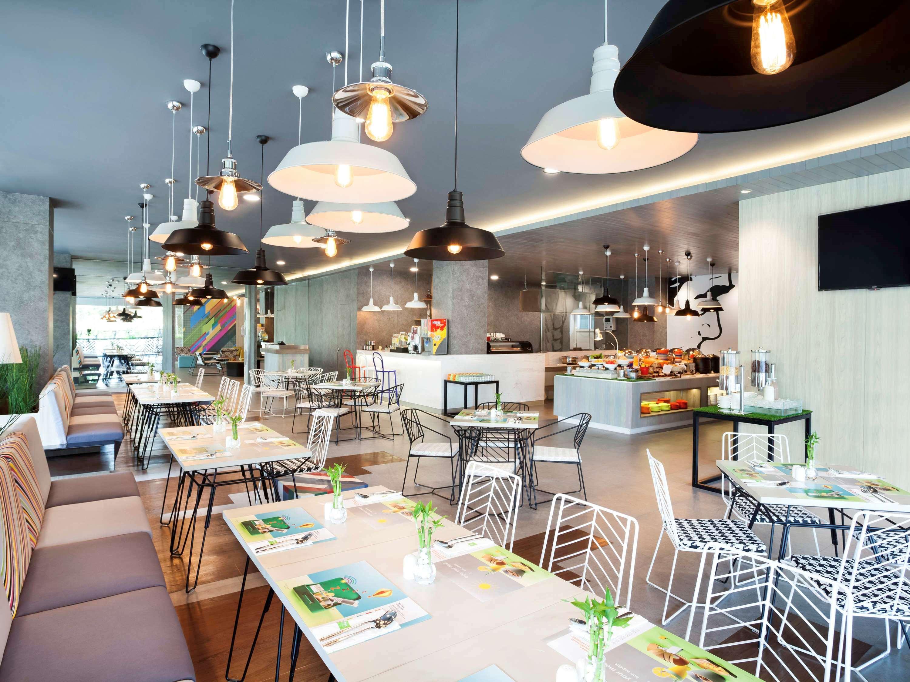 Ibis Styles Jakarta Sunter Kültér fotó