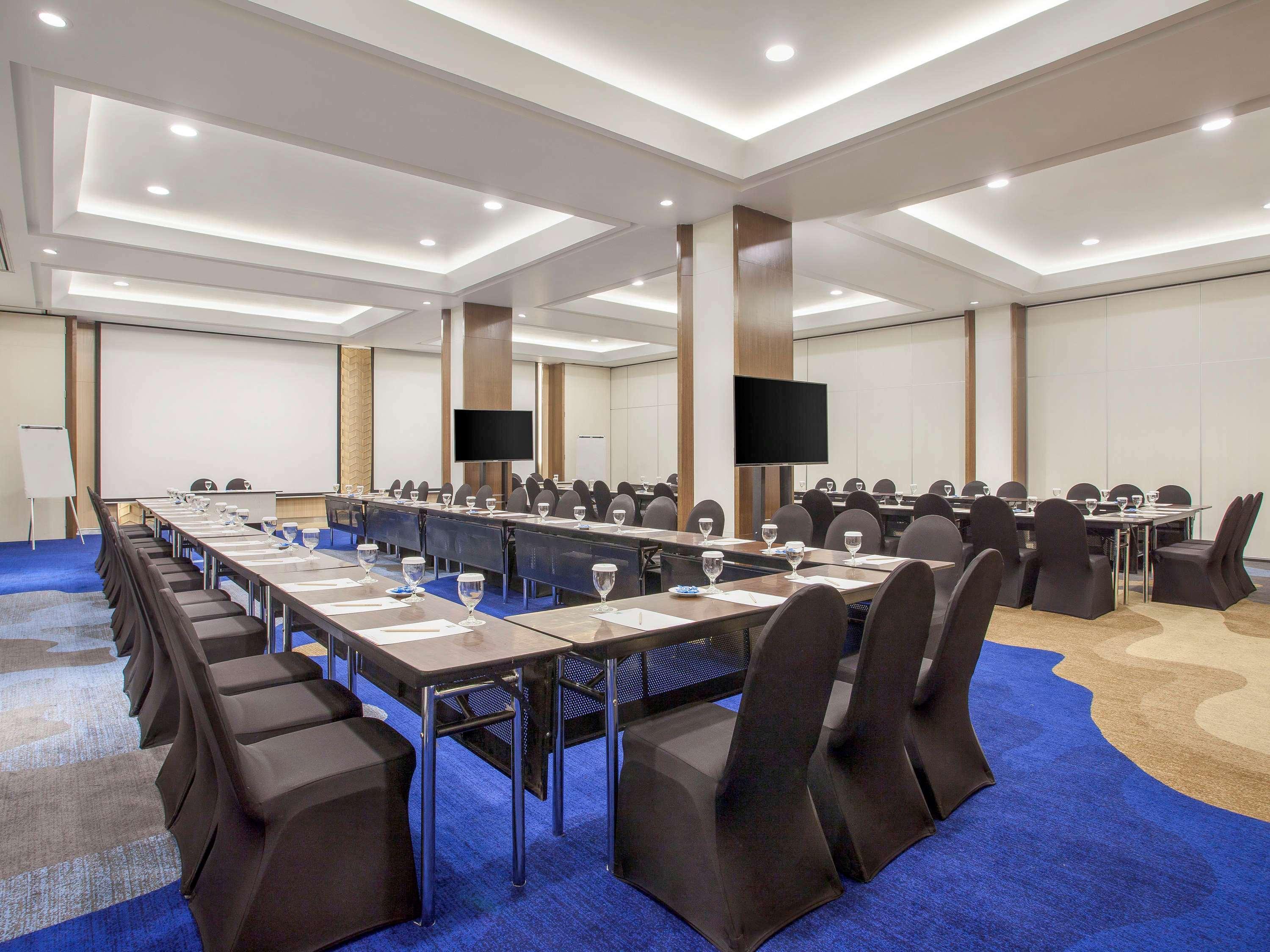 Ibis Styles Jakarta Sunter Kültér fotó